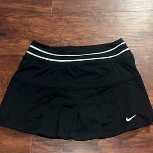 Nike Dri-Fit black and white Skort